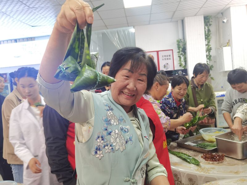 包粽子 (4).jpg