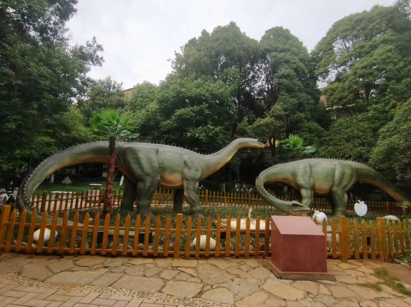 龙潭公园更换雕塑 (8).jpg