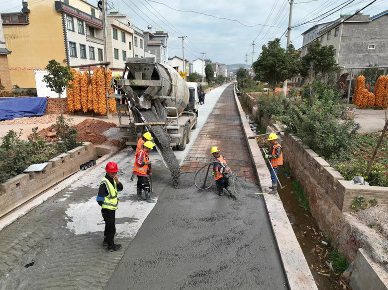 沾潦公路建设2.jpg