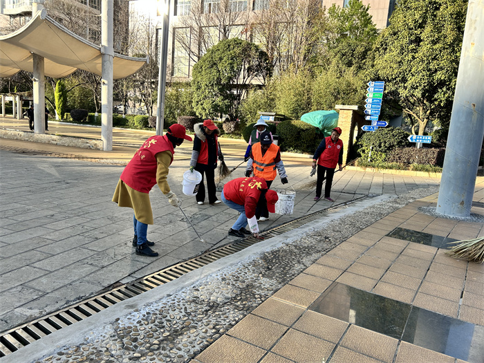 公园广场“靓”起来 (12).jpg