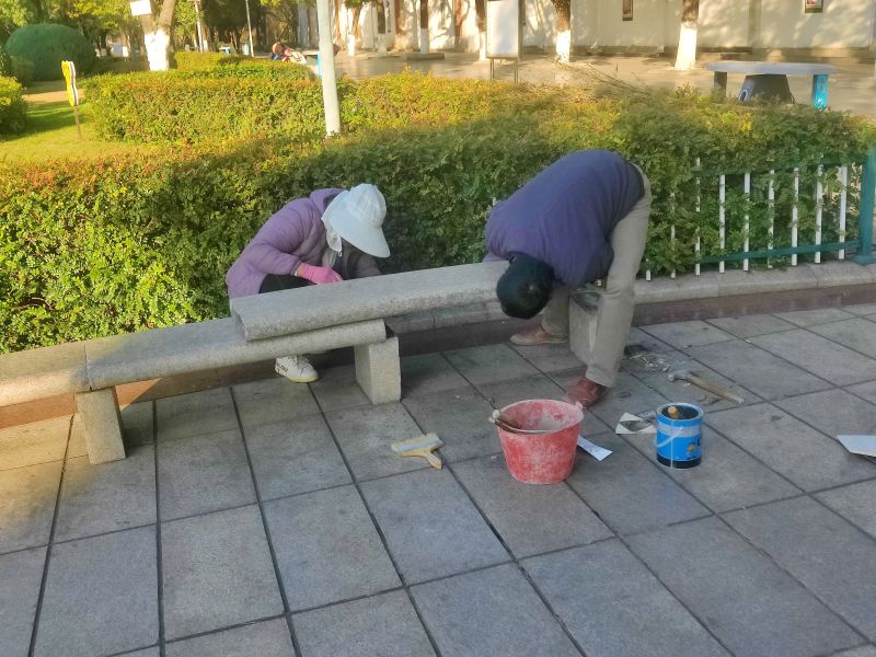 修石凳.jpg