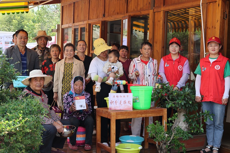 1751960466132634.jpg 68674a61e4b0464522b9994d.jpg