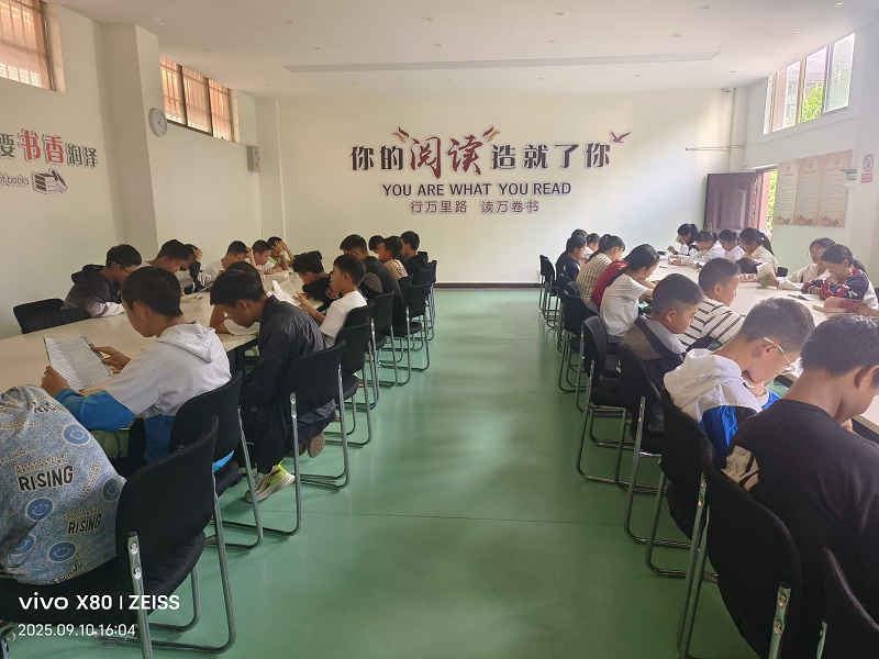 1758592795628487.png 68cd1e4de4b0464522c1d95f.png