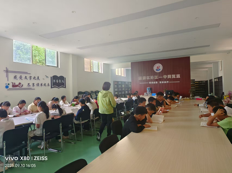 1758592819186181.png 68cd1e5de4b0464522c1d968.png